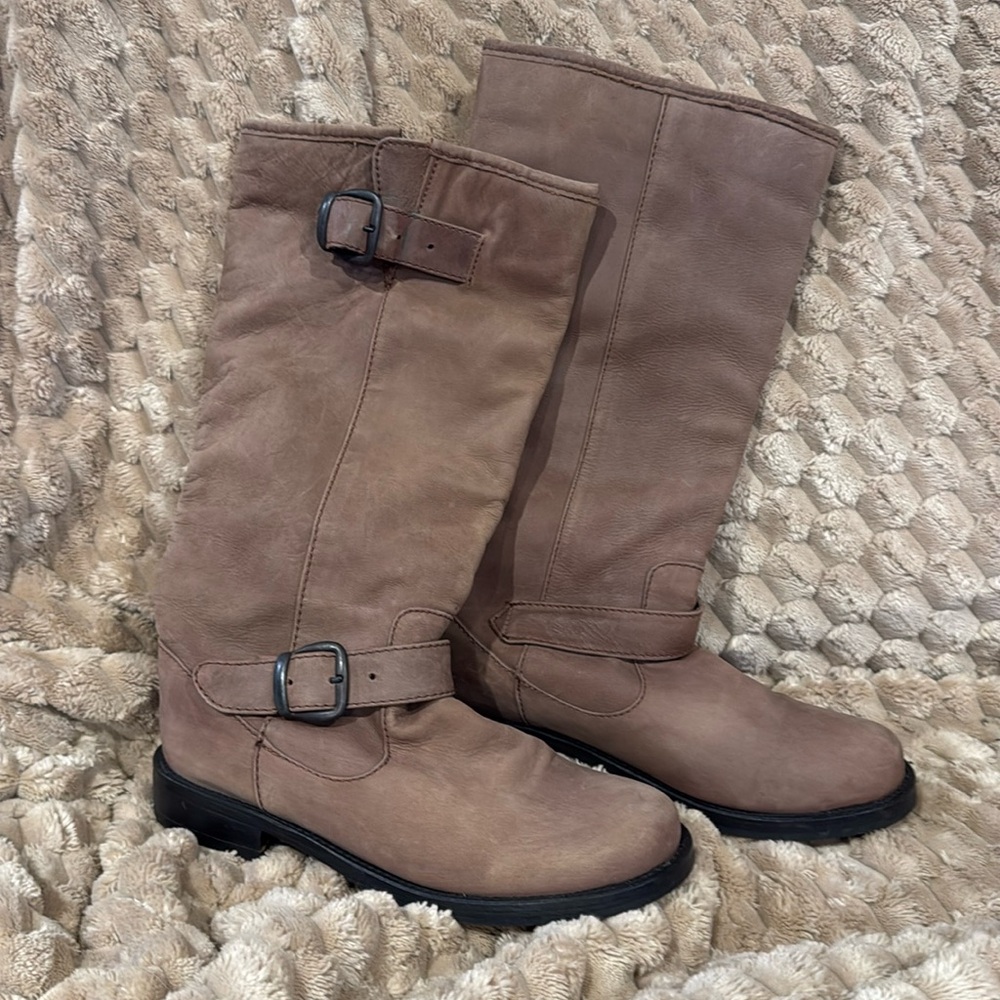 ALDO taupe casual genuine leather (nubuck) boots. Euro 37
